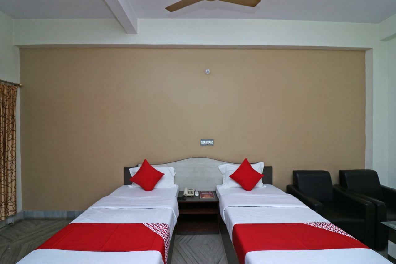 Oyo 37989 Hotel Debarshi Bankura Luaran gambar