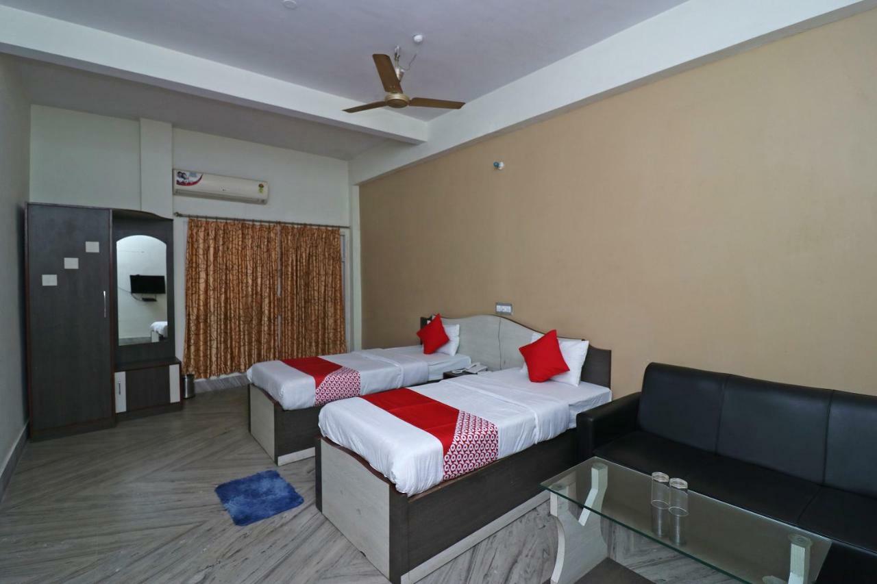 Oyo 37989 Hotel Debarshi Bankura Bilik gambar